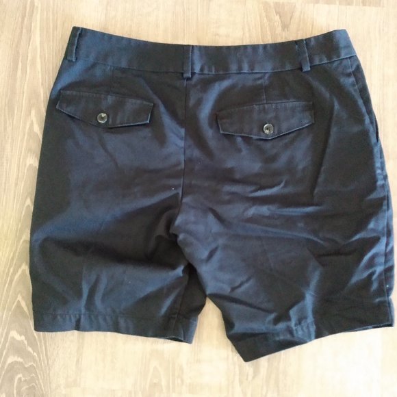 Dockers Women's Shorts Size 12P Petite Navy - Picture 2 of 3